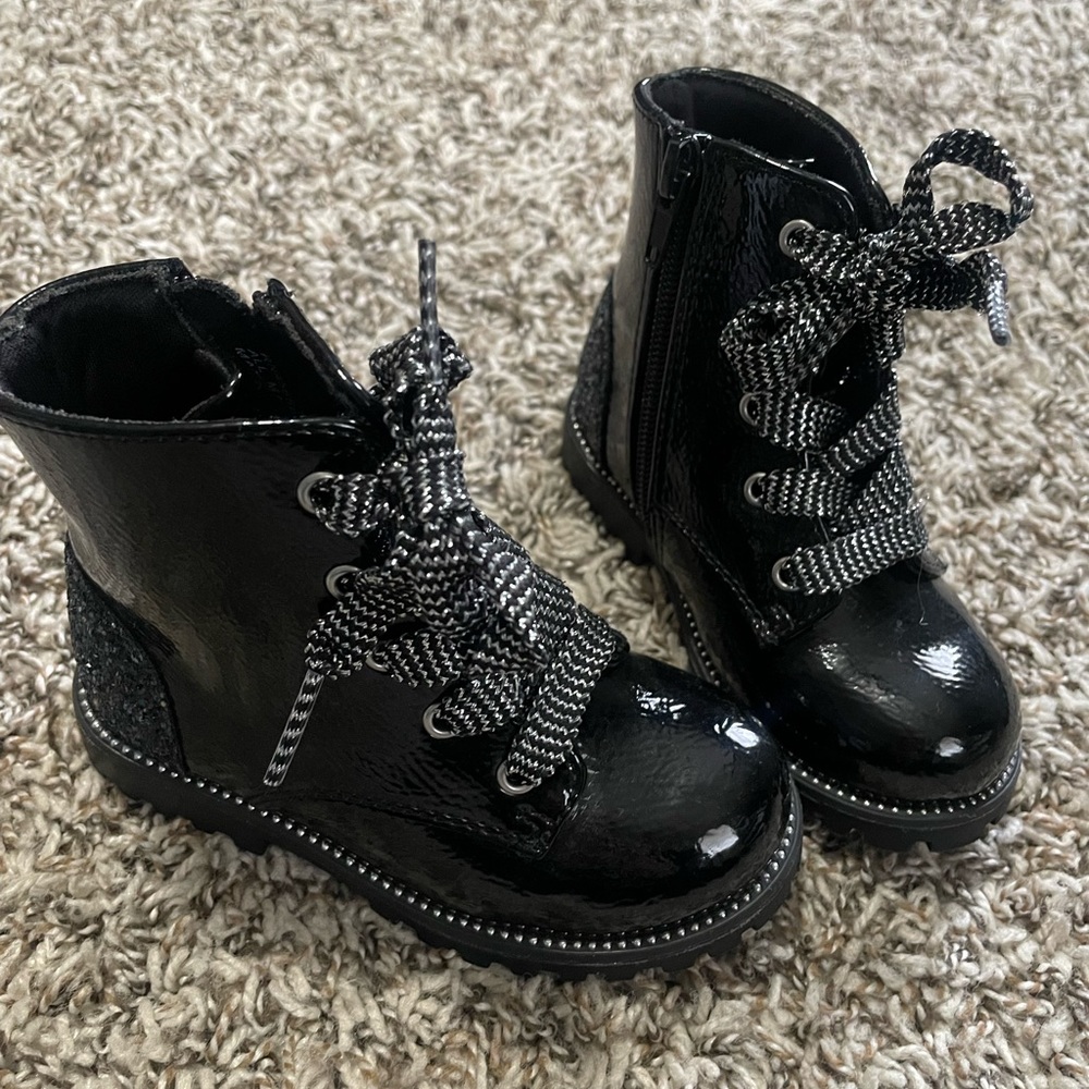 Toddler boots size 7